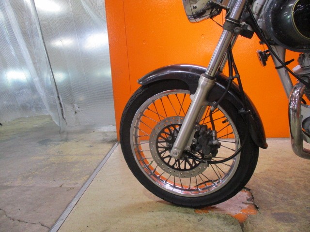 ホイールもこの通り状態グッド！フォークのアウターまでもが綺麗な一台がこの価格は正に他店追従不可能価格